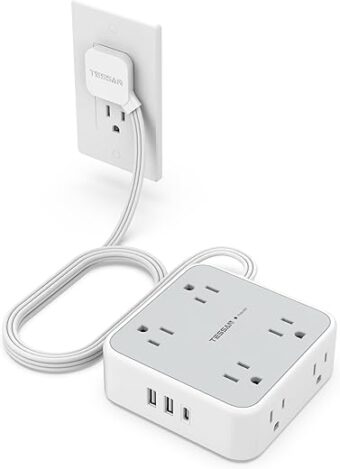 Surge Protector Flat Extension Cord Flat Plug Power Strip, 8 AC Outlets, 3 USB Charger(1 USB C Port) 3-Sided Outlet Extender, 5 Ft, 900 Joules Protection, Office Supplies, Dorm...